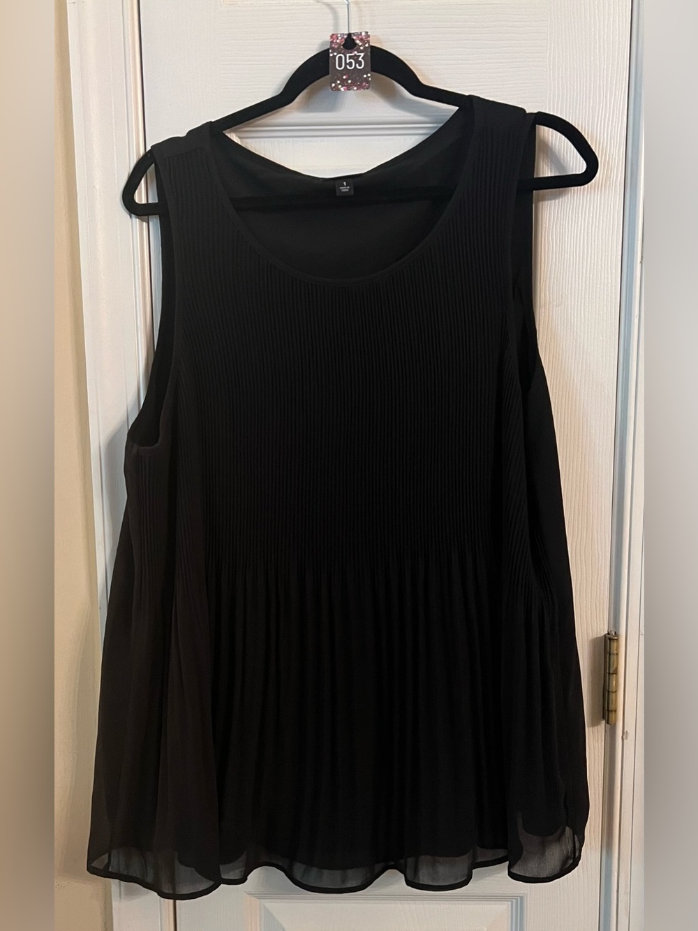 Torrid Black Sleeveless Pleated Women's Top - Lightweight Layered Tank